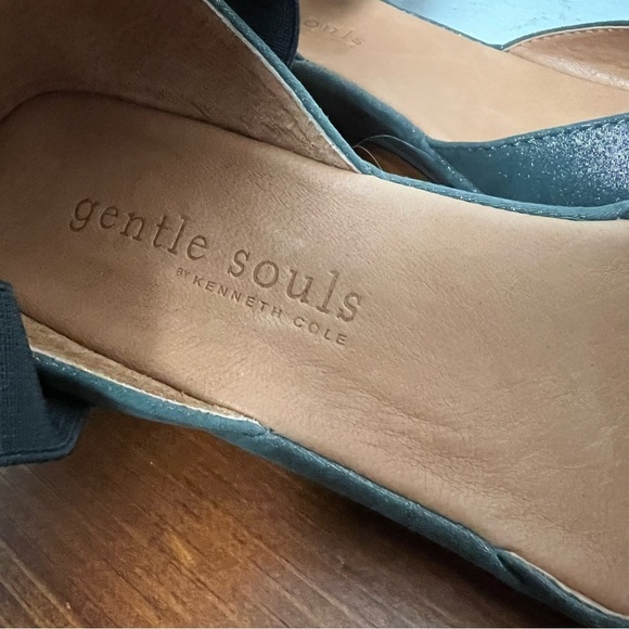 Gentle Souls Noa Leather Green Metallic Wedge Elastic Straps Round Toe Shoe 9.5 - Picture 6 of 12